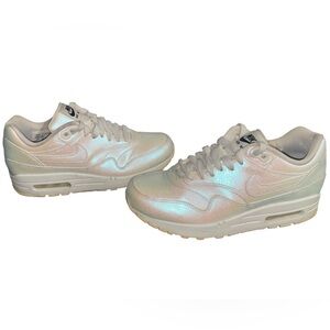 Nike Women's Iridescent AirMax